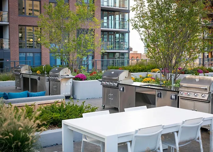 Blueground River North Pool Ac Nr Park Chi-1193 Apartamento